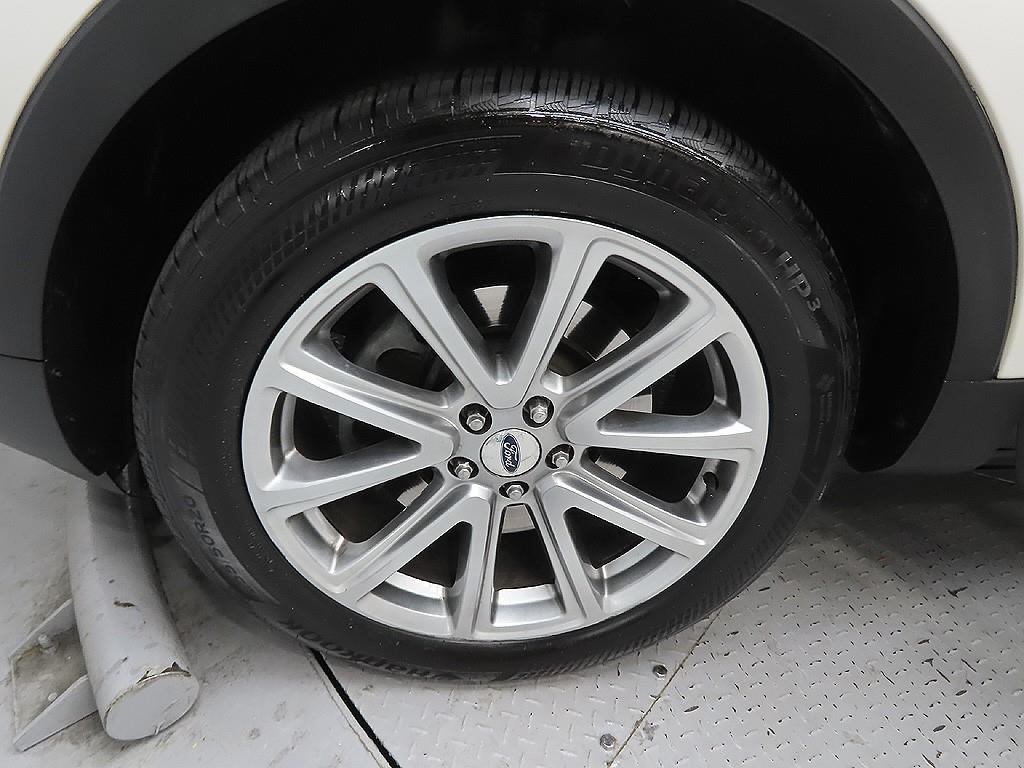 Ford Explorer - Vista 9