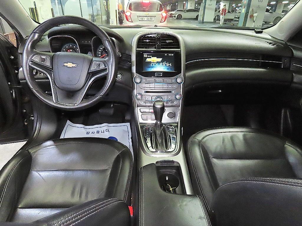 Chevrolet Malibu - Vista 10