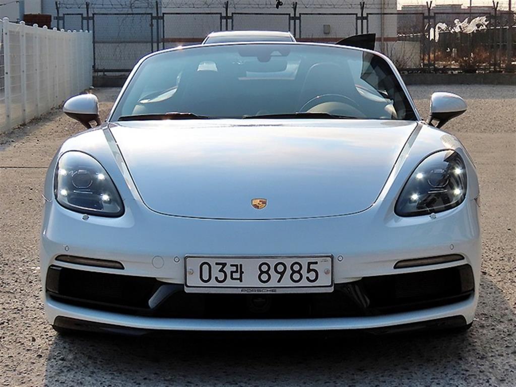 Porsche 718 - Vista 5