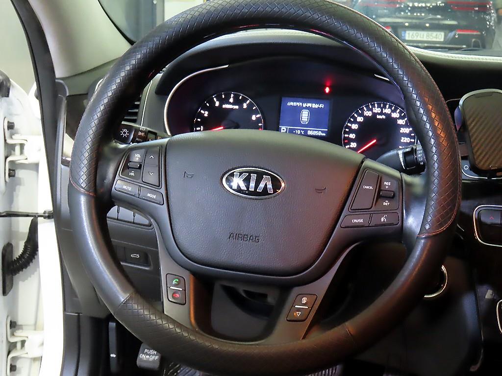 KIA K7 - Vista 8