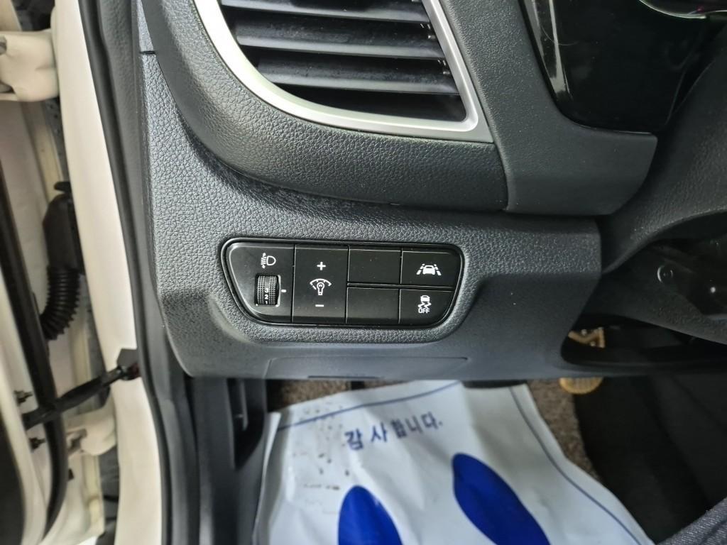 KIA Seltos 2020 Blanco - Importación desde Corea - HF Imports Iquique - Foto 18