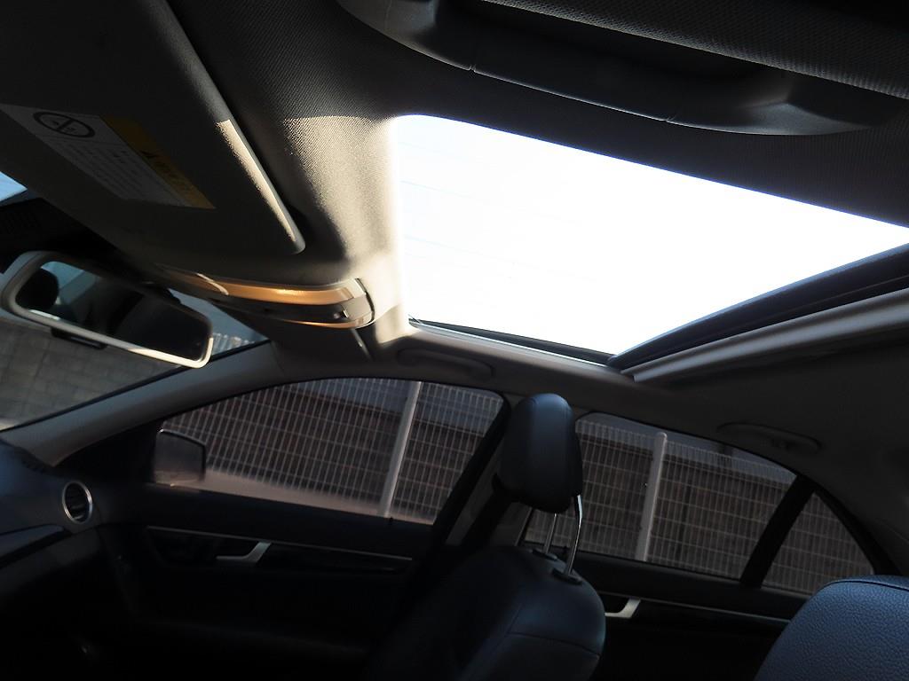 Mercedes Benz C Class 2013 Negro - Importación desde Corea - HF Imports Iquique - Foto 17