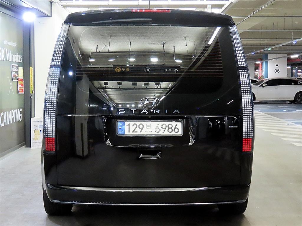 HYUNDAI Staria - Vista 5