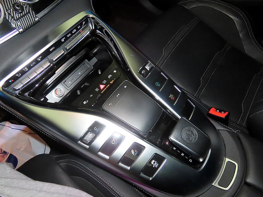 Mercedes Benz AMG GT - Vista 12