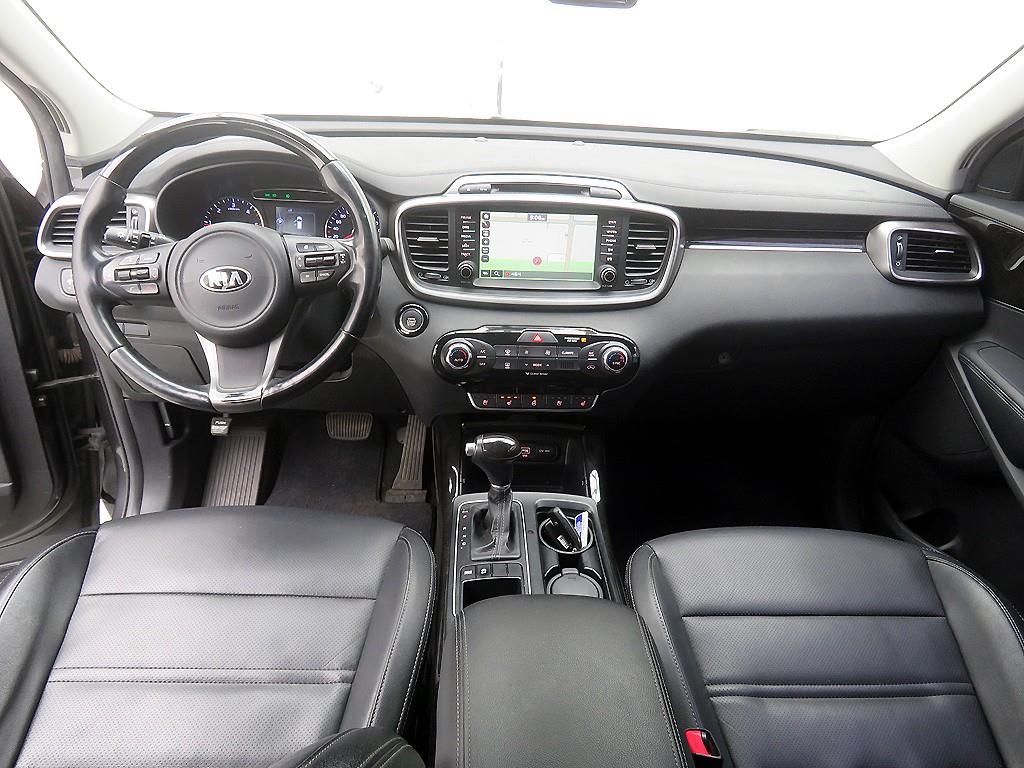 KIA Sorento - Vista 8