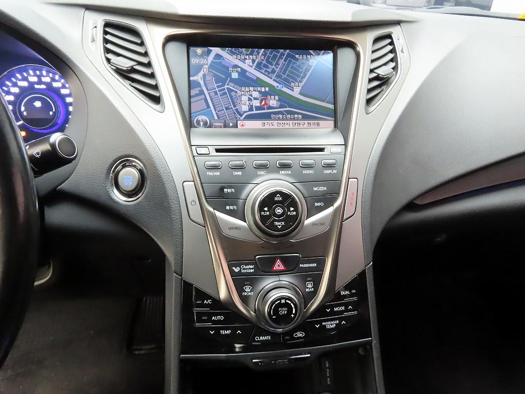 HYUNDAI Grandeur - Vista 9