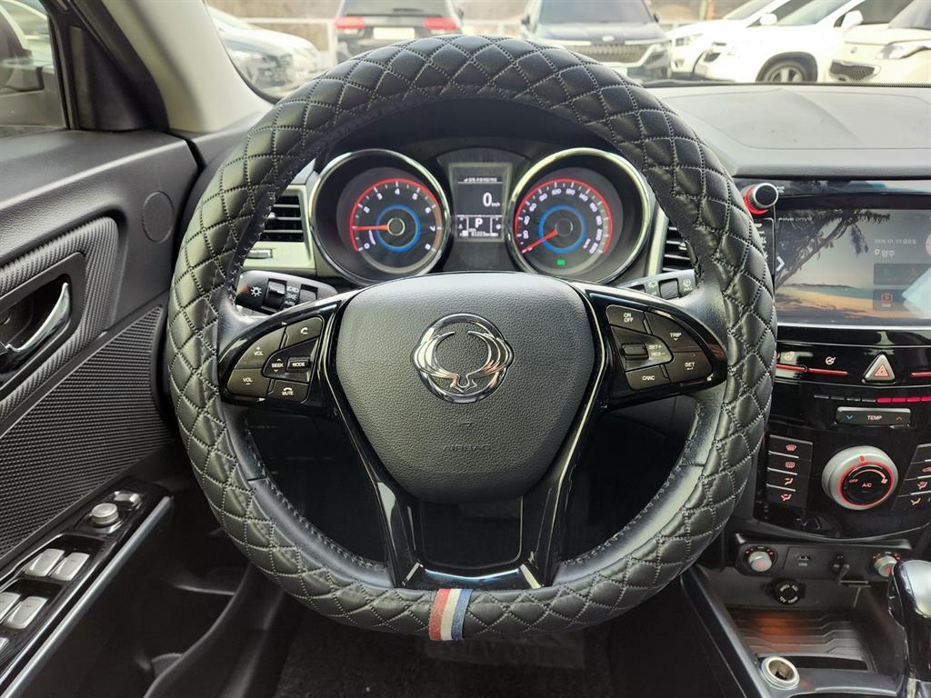 Ssangyong Tivoli - Vista 10