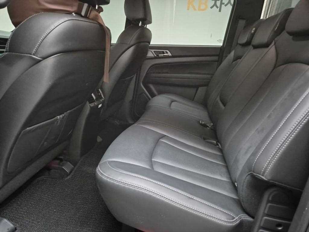 Ssangyong Musso - Vista 12