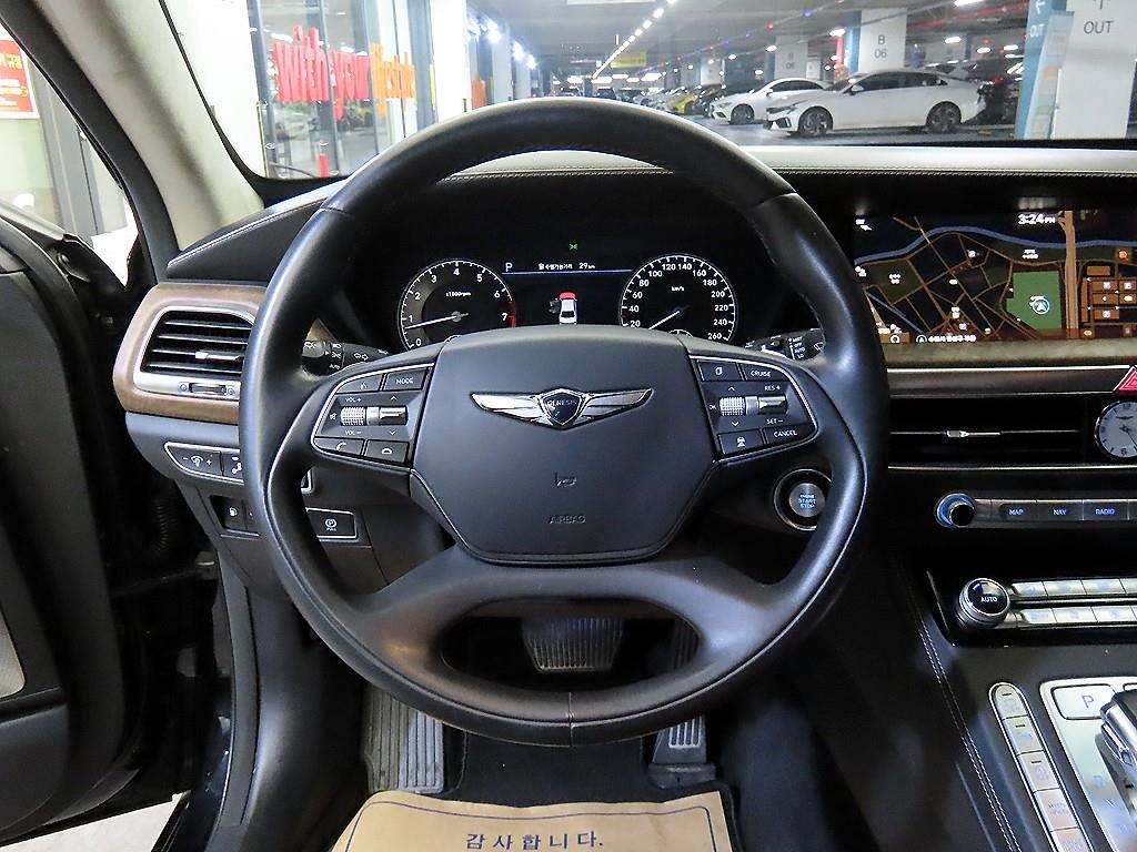 Genesis G90 - Vista 8