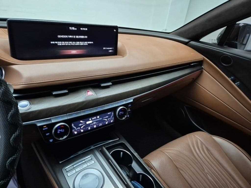 Genesis G80 - Vista 10