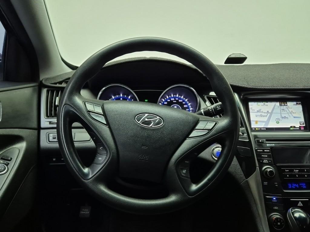 HYUNDAI Sonata - Vista 9