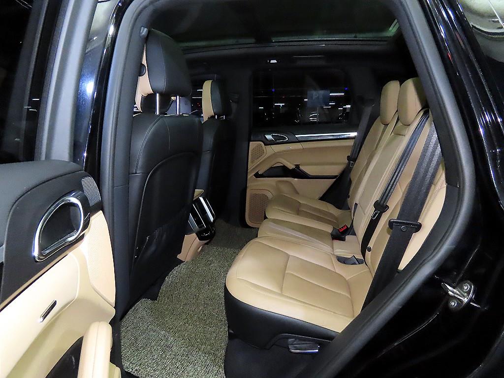 Porsche Cayenne - Vista 7