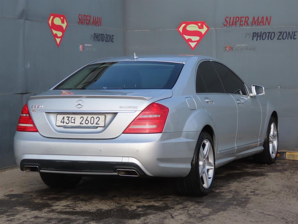 Mercedes Benz S Class - Vista 5