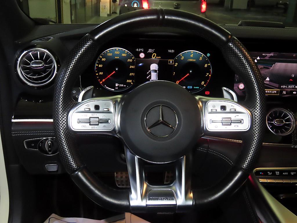 Mercedes Benz AMG GT - Vista 8