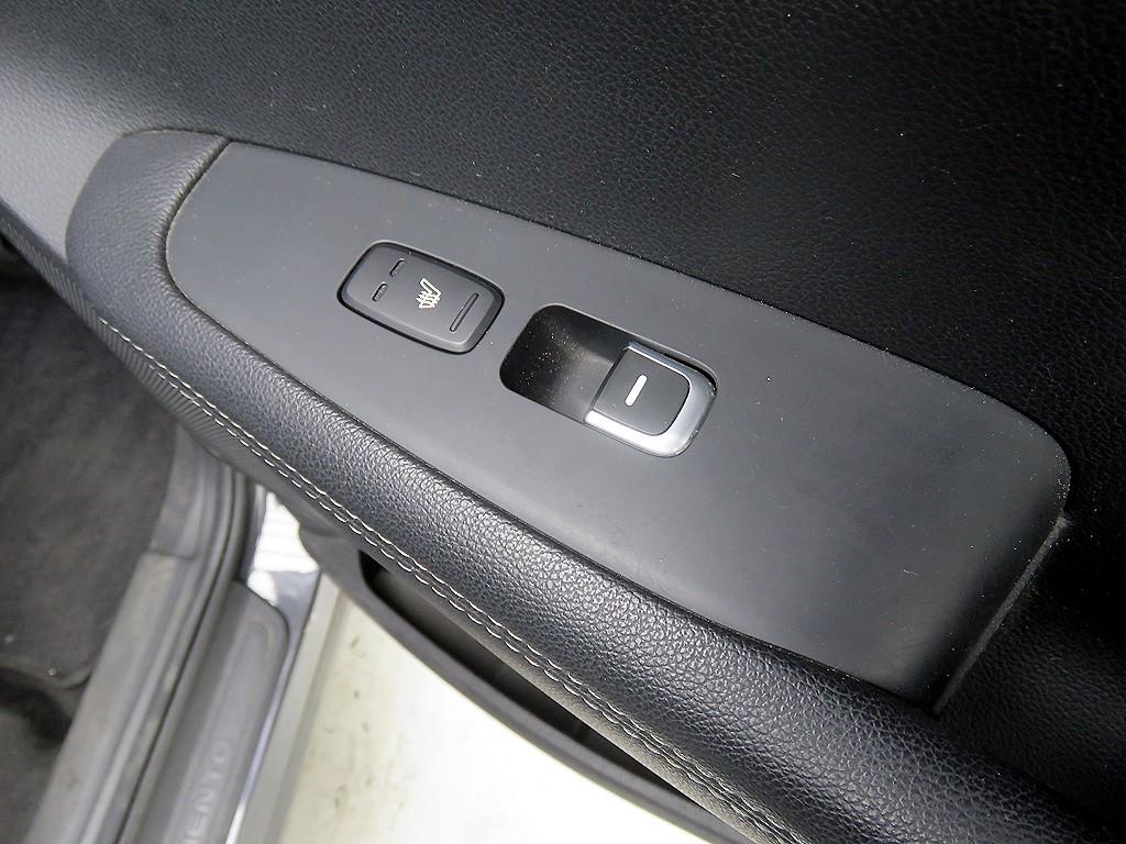 KIA Sorento - Vista 10