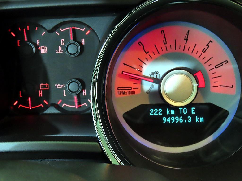 Ford Mustang - Vista 9