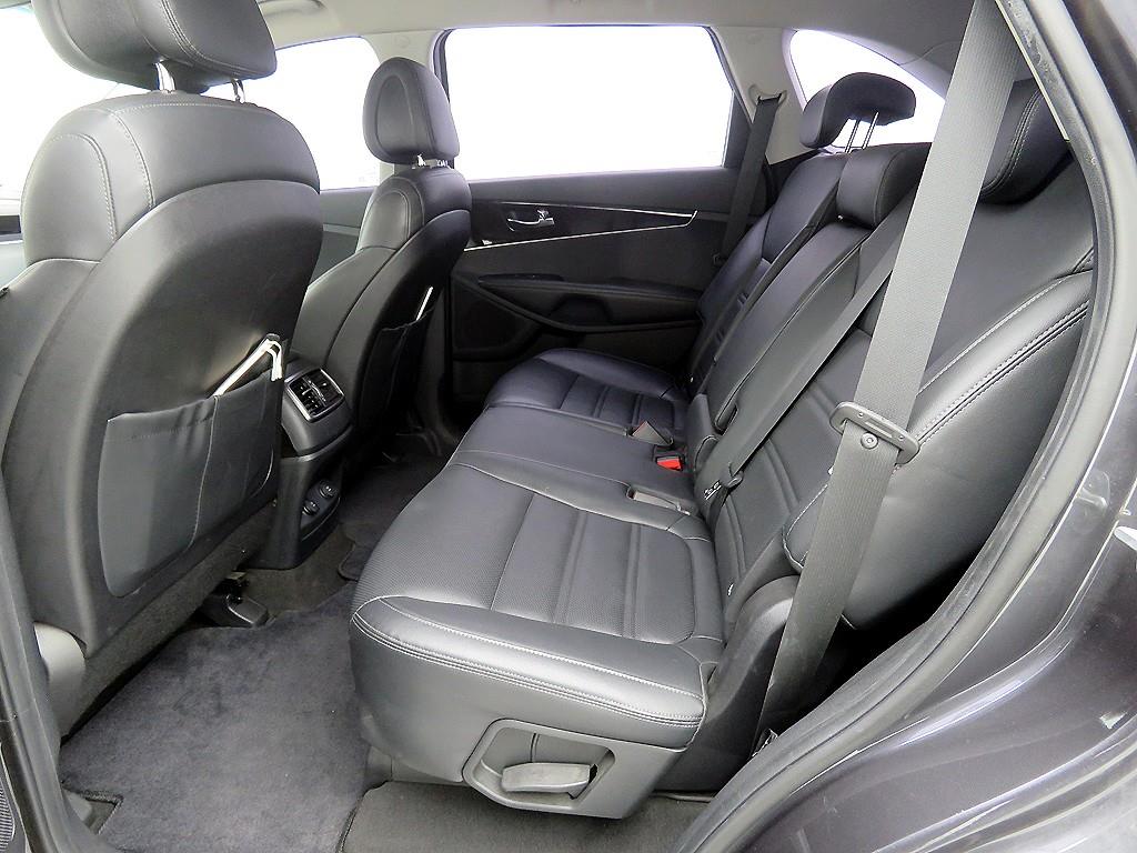 KIA Sorento - Vista 7