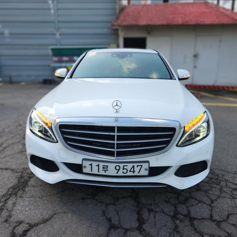 Mercedes Benz C Class - Vista 2