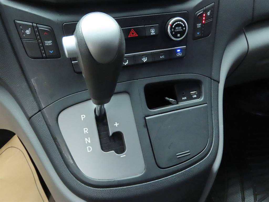 HYUNDAI Starex 2017 Plateado - Importación desde Corea - HF Imports Iquique - Foto 11