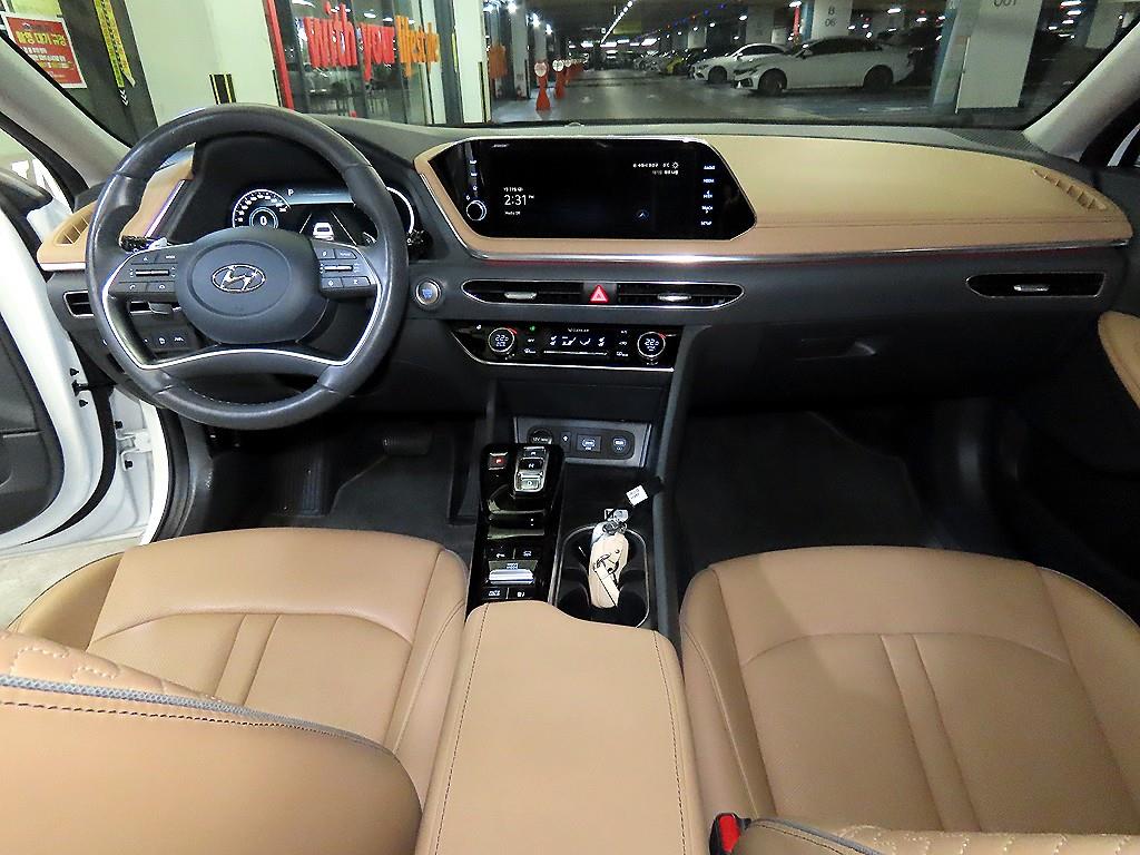 HYUNDAI Sonata - Vista 10