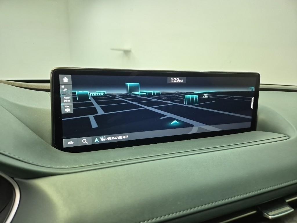 Genesis G80 - Vista 10