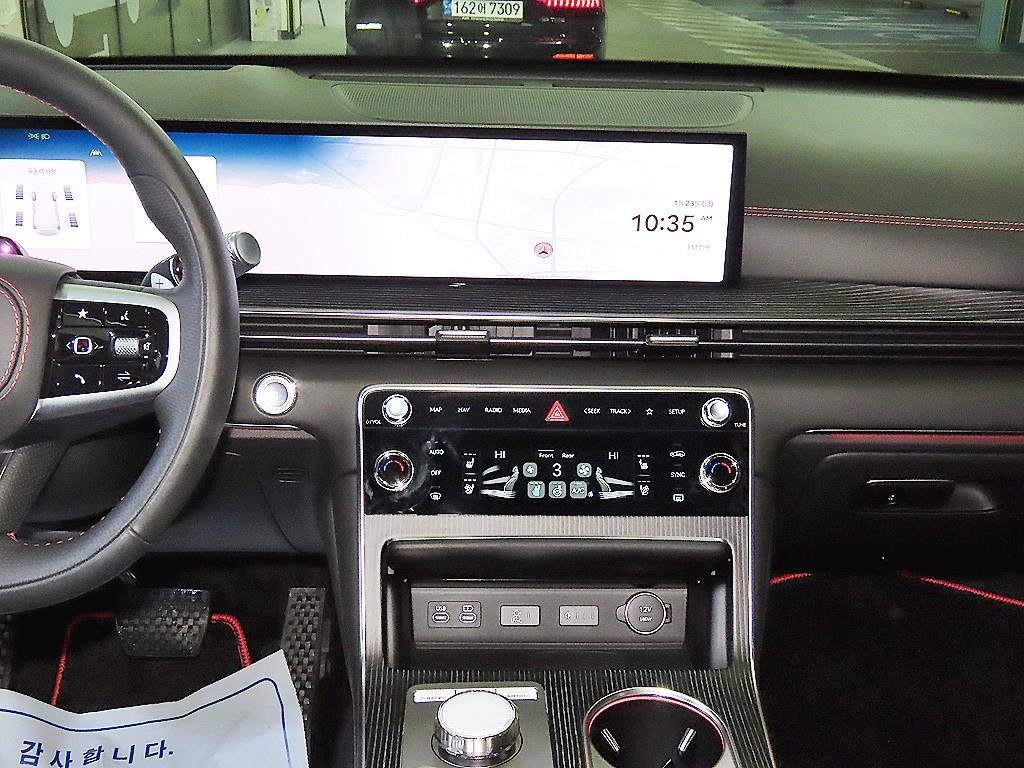 Genesis GV80 - Vista 11