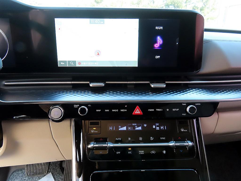 KIA Carnival - Vista 12