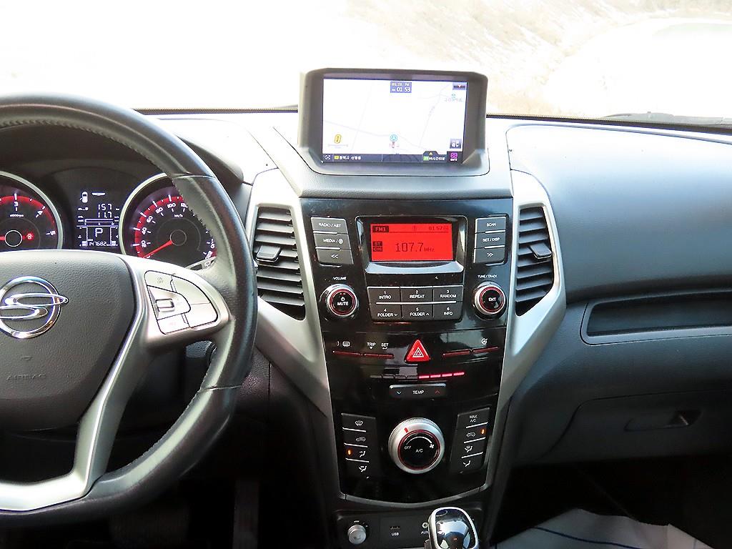 Ssangyong Tivoli - Vista 10