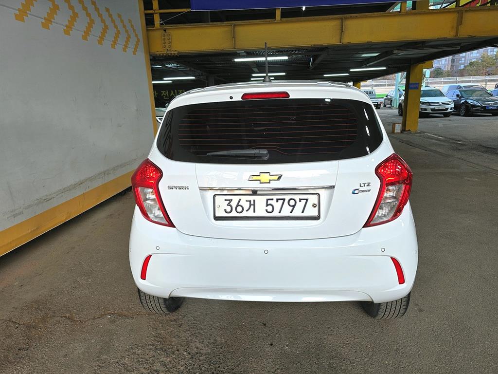 Chevrolet Spark - Vista 6