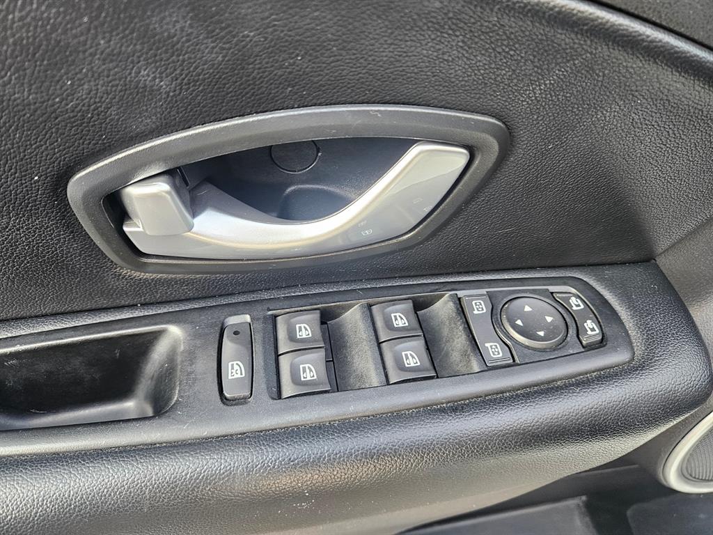 SAMSUNG SM3 - Vista 9