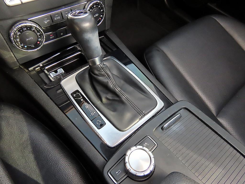 Mercedes Benz C Class - Vista 11