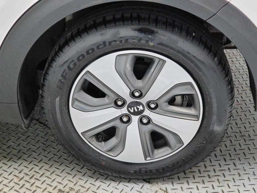 KIA Niro 2018 Blanco - Importación desde Corea - HF Imports Iquique - Foto 18