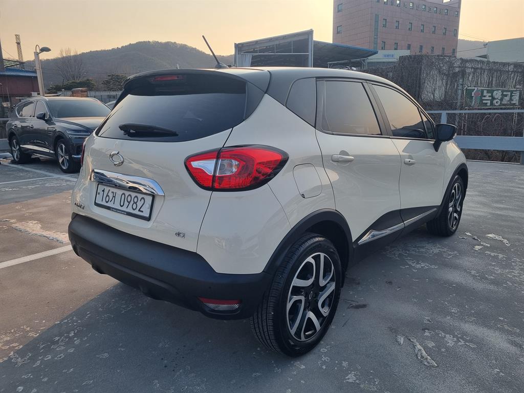 SAMSUNG QM3 - Vista 5