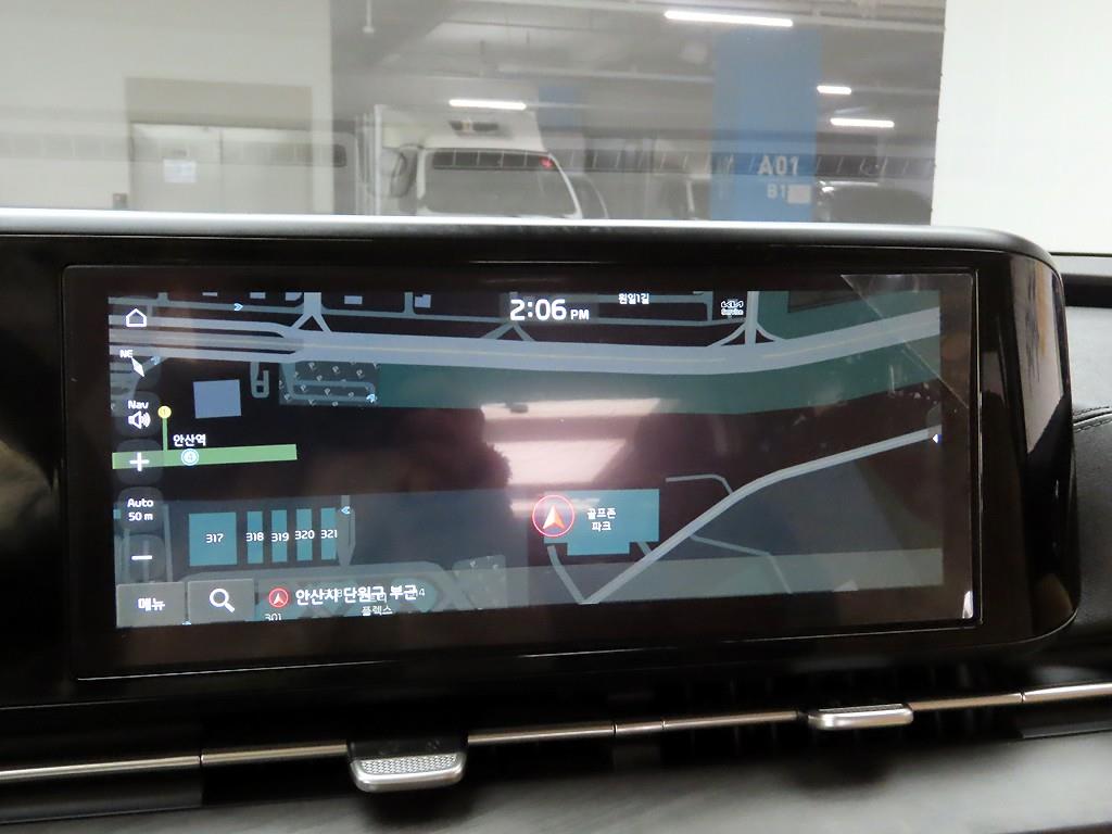 KIA Carnival - Vista 8