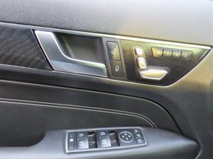 Mercedes Benz E class - Vista 12