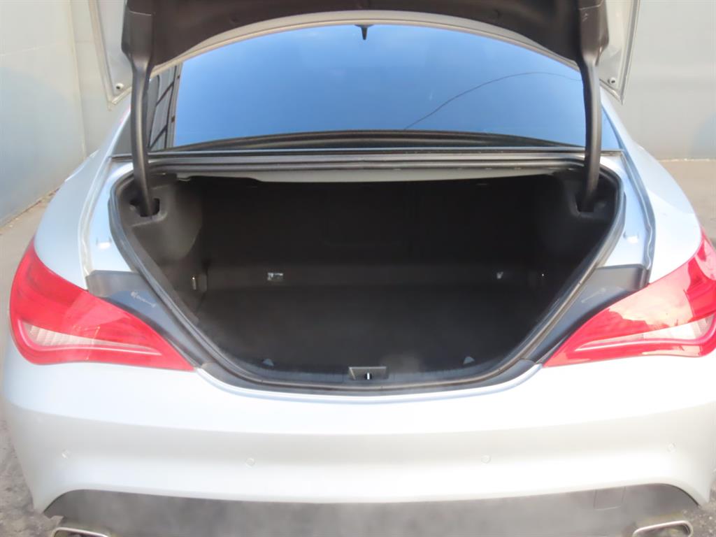 Mercedes Benz CLA Class - Vista 9