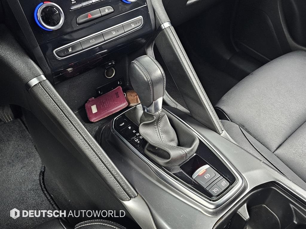 SAMSUNG QM6 - Vista 9