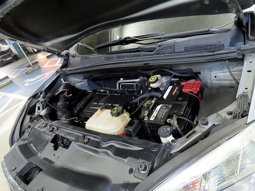 Chevrolet Trax 2014 Gris - Importación desde Corea - HF Imports Iquique - Foto 18