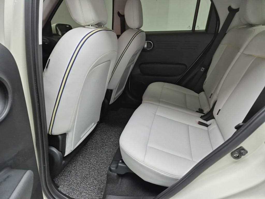 HYUNDAI Casper - Vista 12