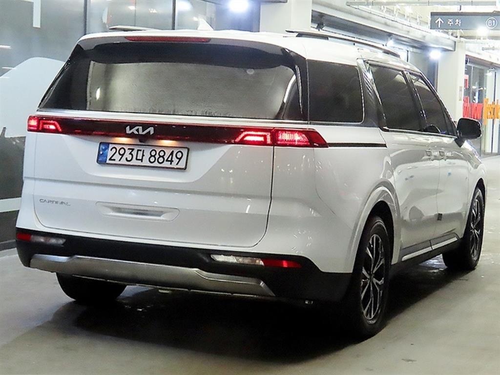 KIA Carnival - Vista 4