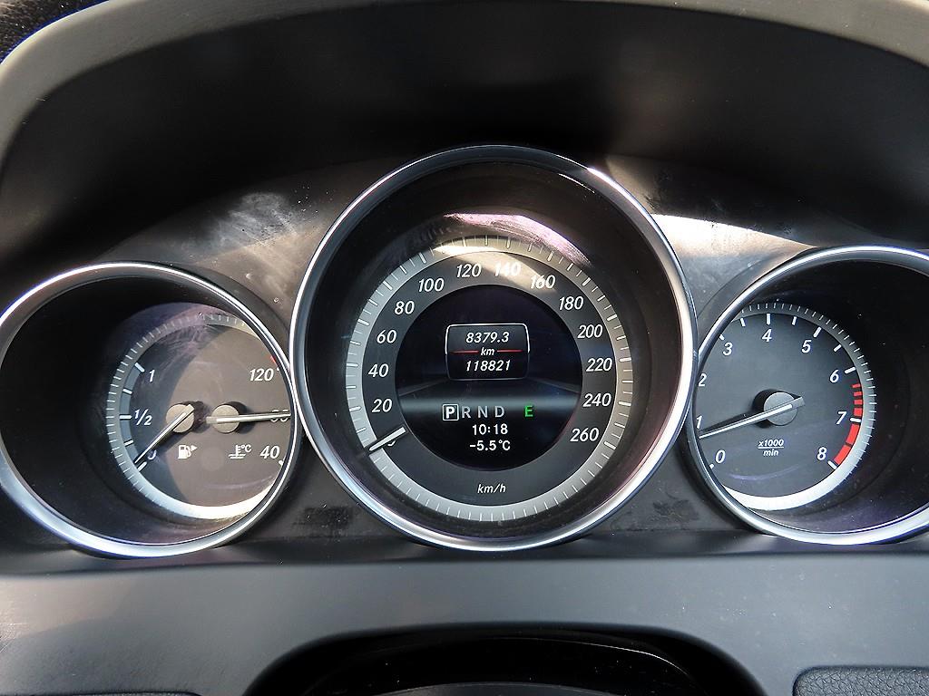 Mercedes Benz C Class - Vista 10