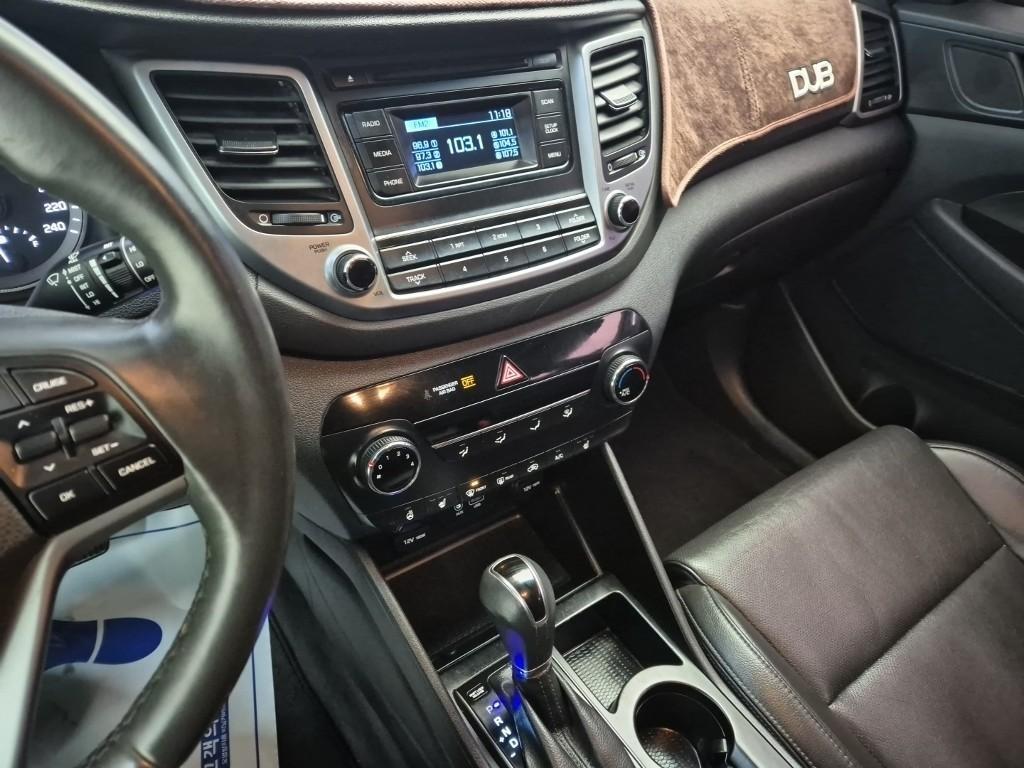 HYUNDAI Tucson - Vista 10