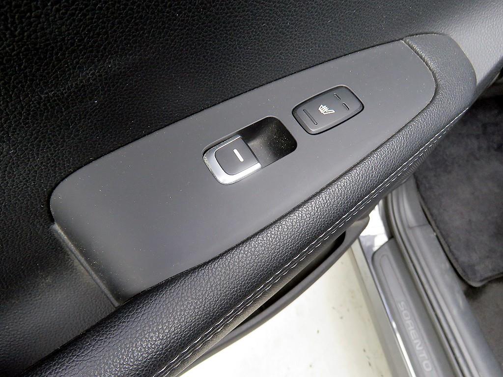 KIA Sorento - Vista 9