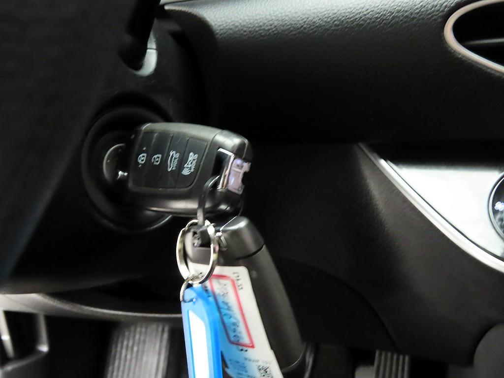 HYUNDAI Sonata - Vista 11