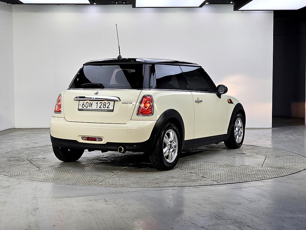Mini Cooper - Vista 4