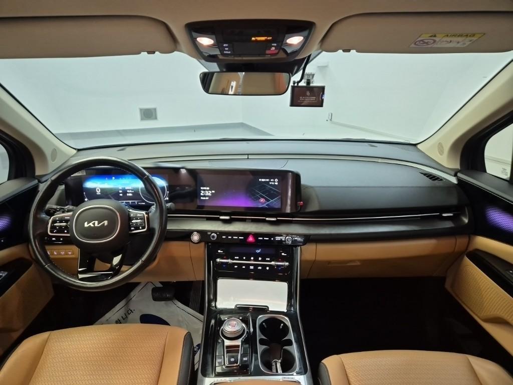 KIA Carnival - Vista 5