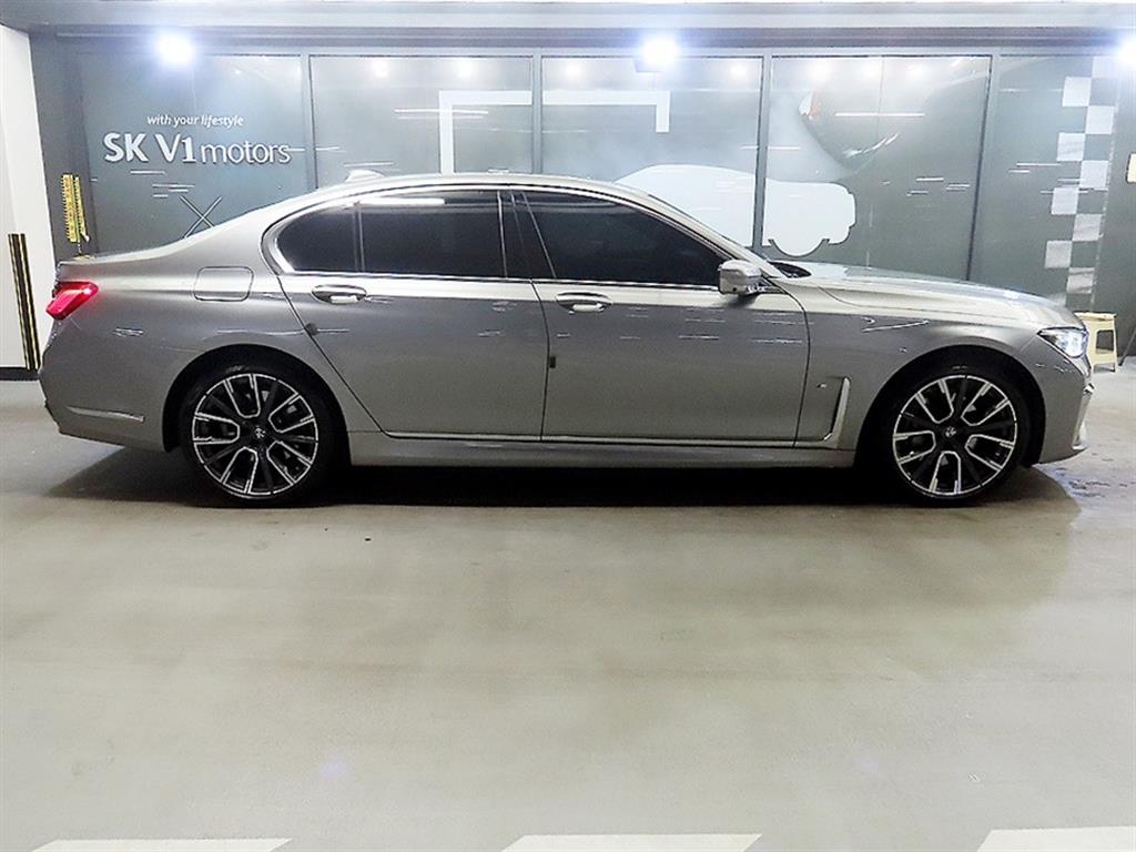 BMW 7 Series - Vista 2