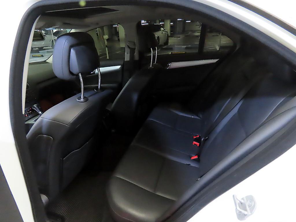 Mercedes Benz C Class - Vista 7