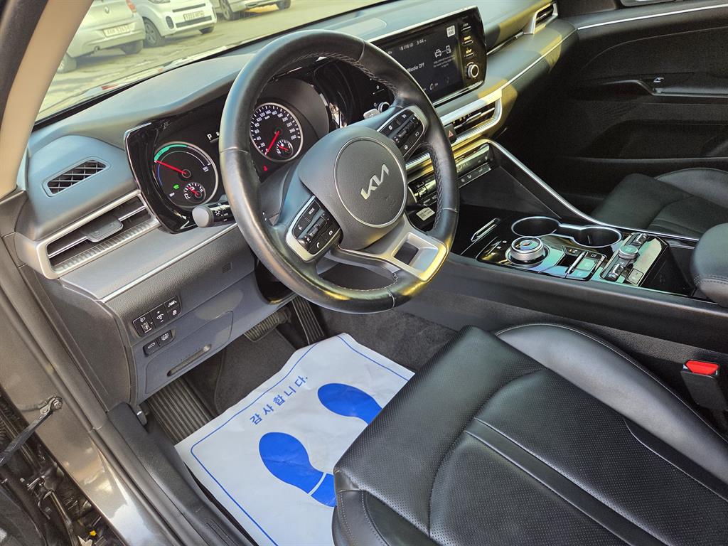 KIA K5 - Vista 9