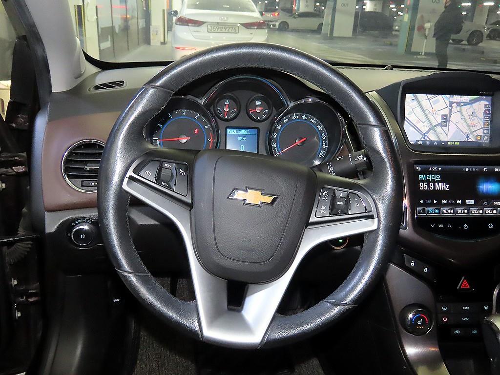 Chevrolet Cruise - Vista 8